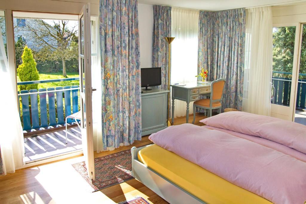 Hotel Adler Ermatingen Room photo